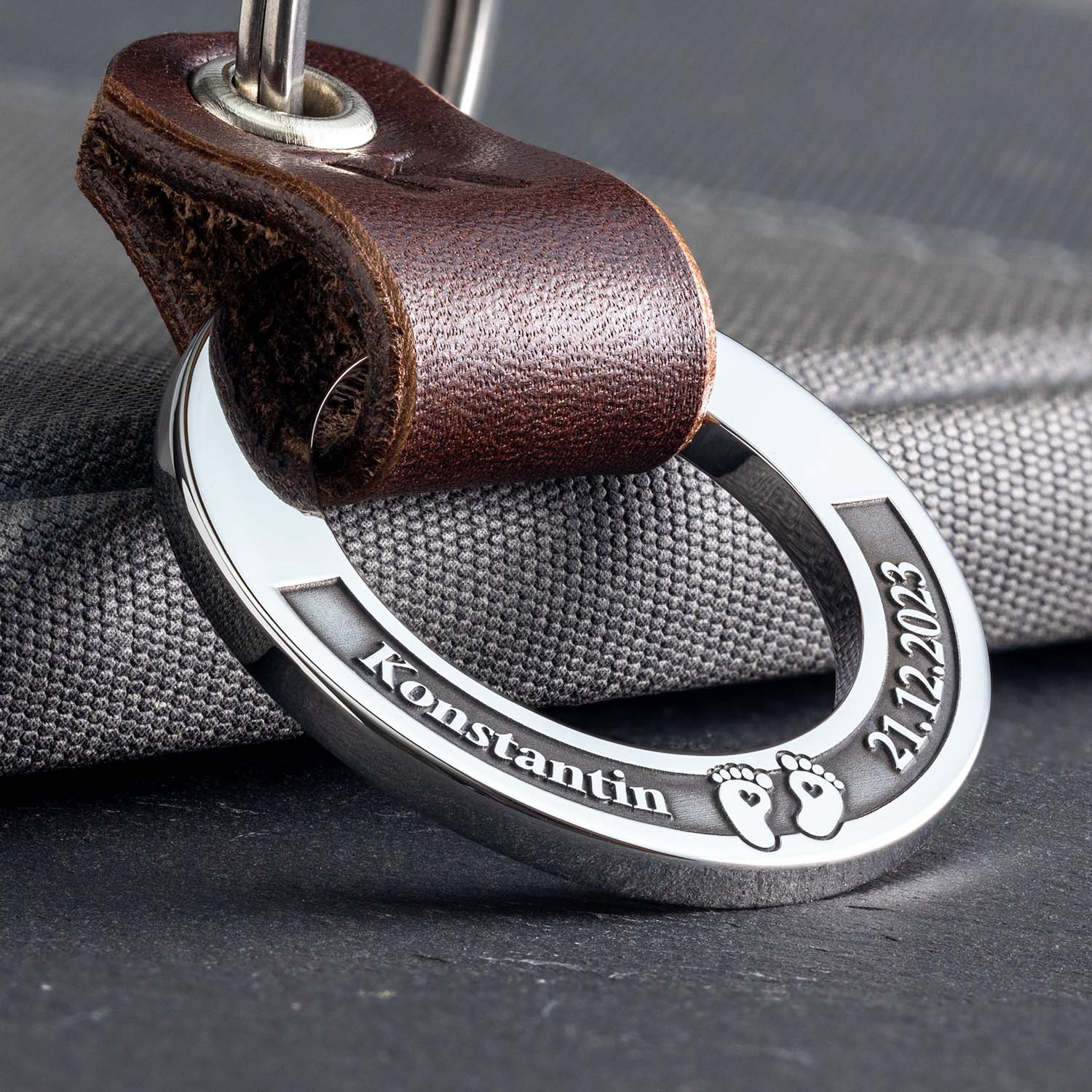 Personalised Keyring: Exquisite Leather and Monogram Elegance - Custom-Coins.Gift