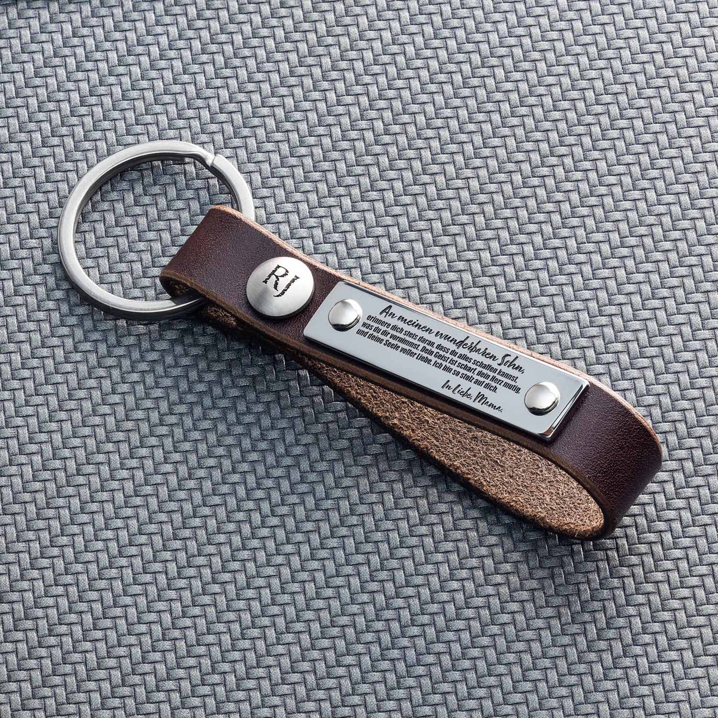 Personalised Leather Keyring with 3D Engraving - Custom-Coins.Gift